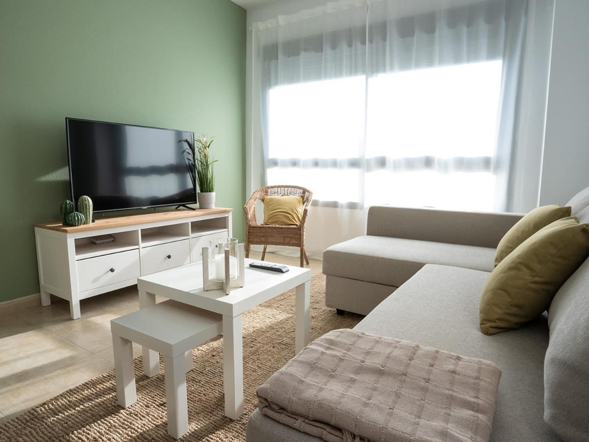 Apartamentos Brisas Del Puerto De Aguadulce Aguadulce  Dış mekan fotoğraf