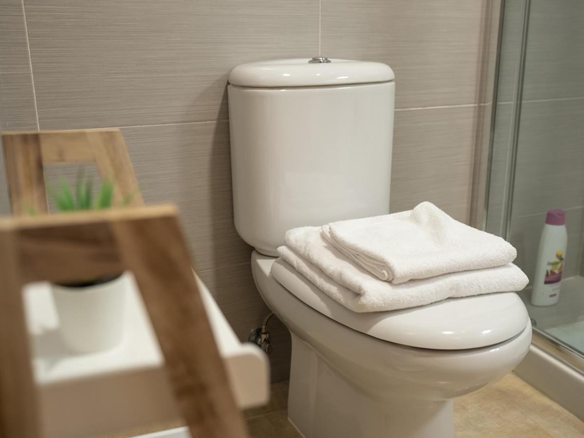 Apartamentos Brisas Del Puerto De Aguadulce Aguadulce  Dış mekan fotoğraf